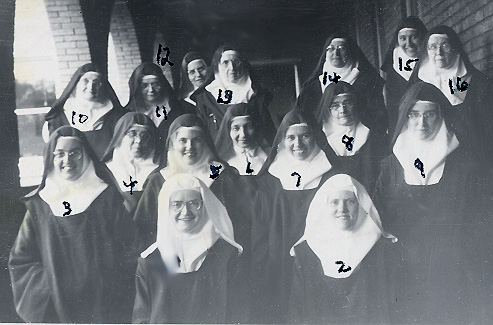 1948 1) Sr. Terese  2) Sr. Anita  3) Sr. Catherine  4) M. Magdalen  5) Sr. Mary Anne  6) M. Aloysius  7) Sr. Agnes  8) Sr. Mary  9) Sr. Michael  10) Sr. Joseph  11) Sr. Miriam  12) Sr. Gabriel  13)  Sr. Alphonsus  14) M. Emmanuel  15) Sr. Margaret Mary  16) Sr. Raphael